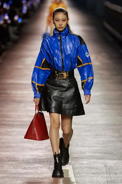 Look 1
